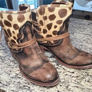Freebird, Casey, leopard print boots, size 11